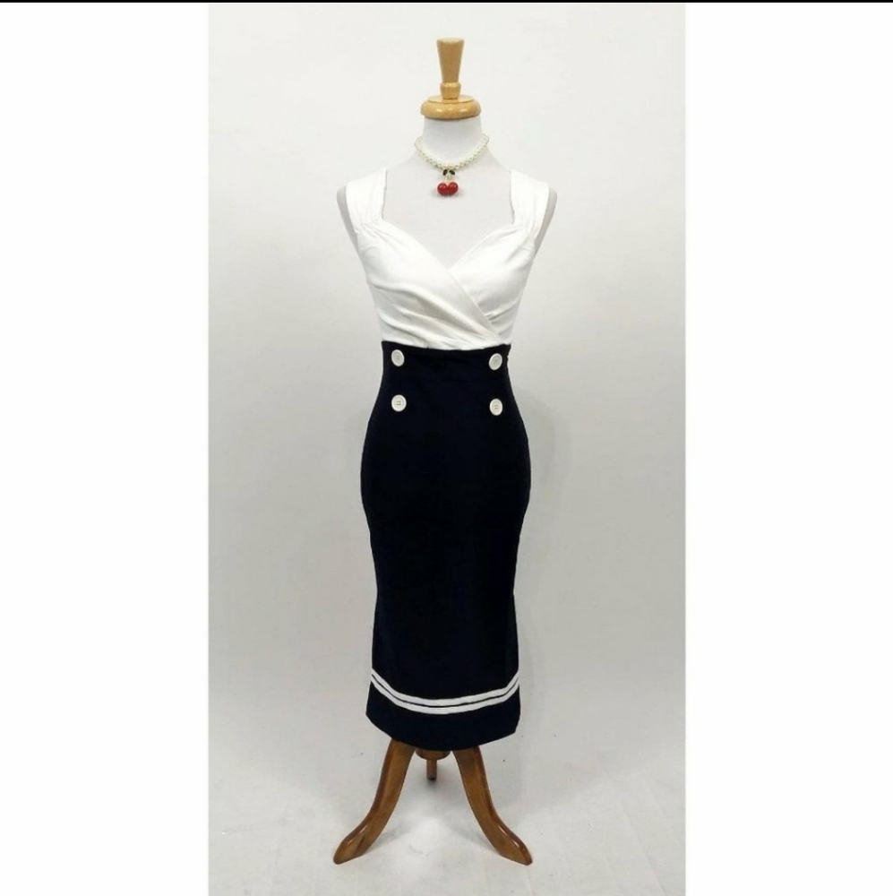Rock Steady Diva Dress in Navy and White